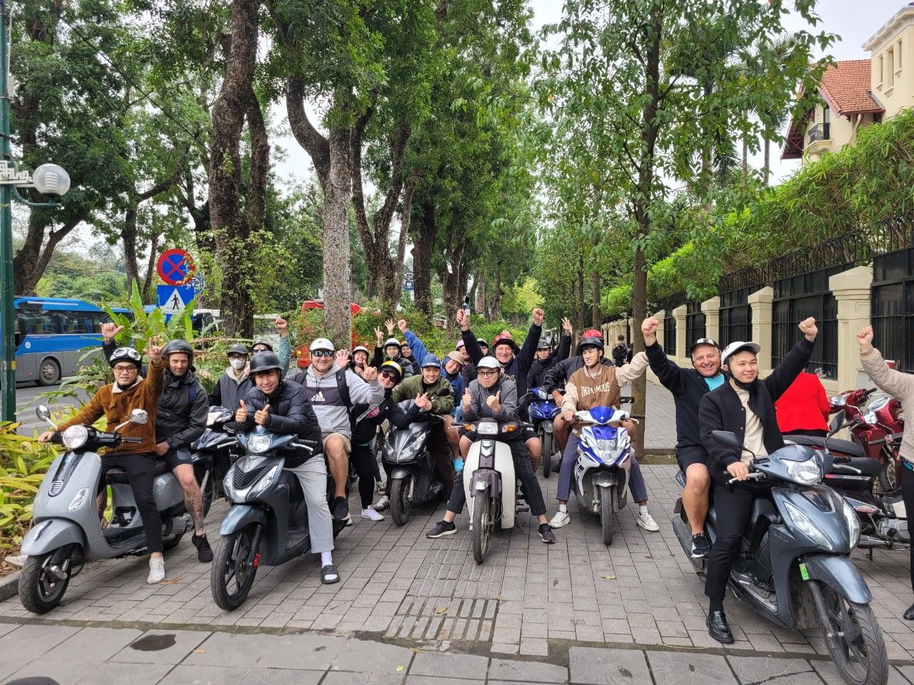 Hanoi city tour on motorbike