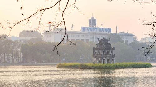 Hoan Kiem lạke