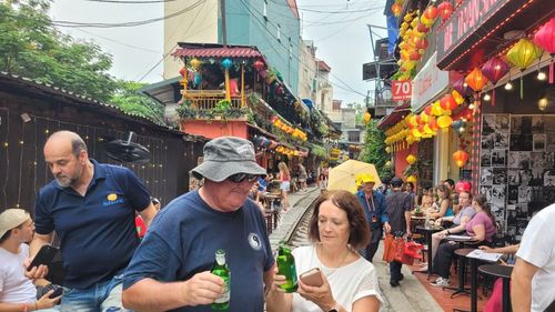 Hanoi City Tour Half-Day with Train Street Visit